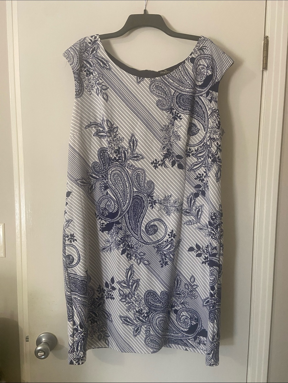 Sleeveless White Dress with Navy Paisley Print